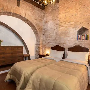  Apartment Il Chiostro
