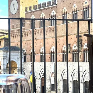  Apartment The Balcony - Affaccio Su Piazza Del Campo